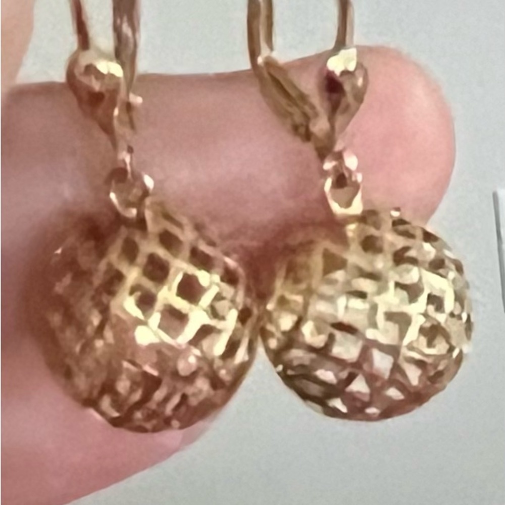 Stunning Solid 14K Gold Diamond Cut Sparkly Ball Drop Earrings! - Picture 5 of 16